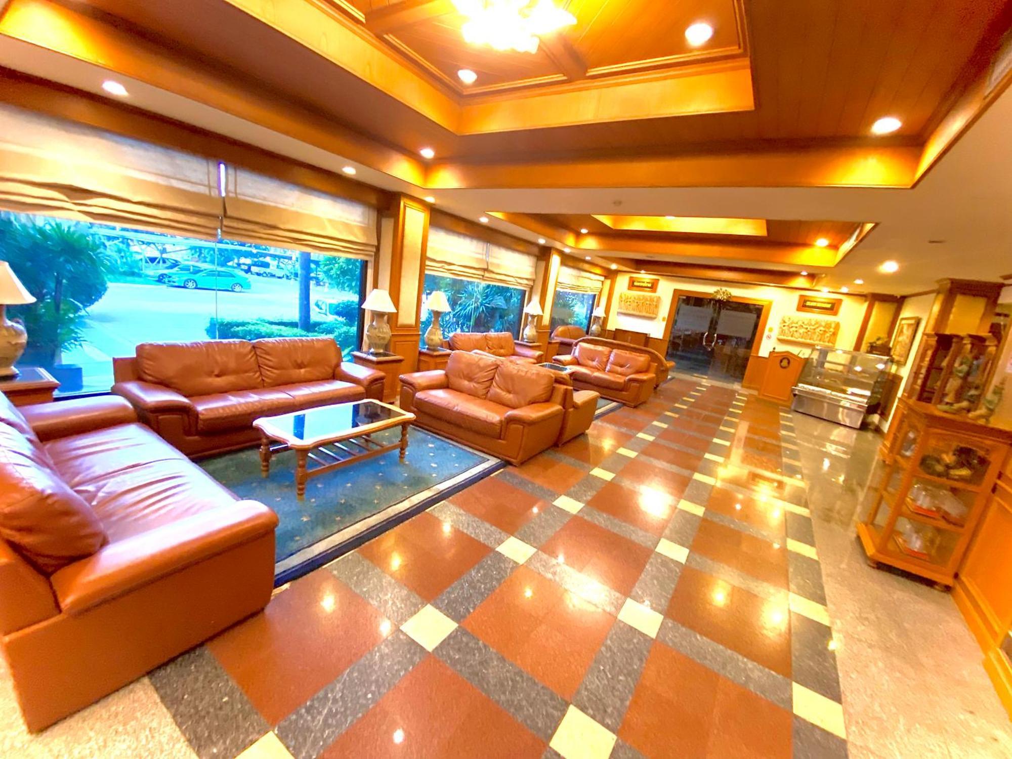 Taksilahotel Maha Sarakham Ngoại thất bức ảnh