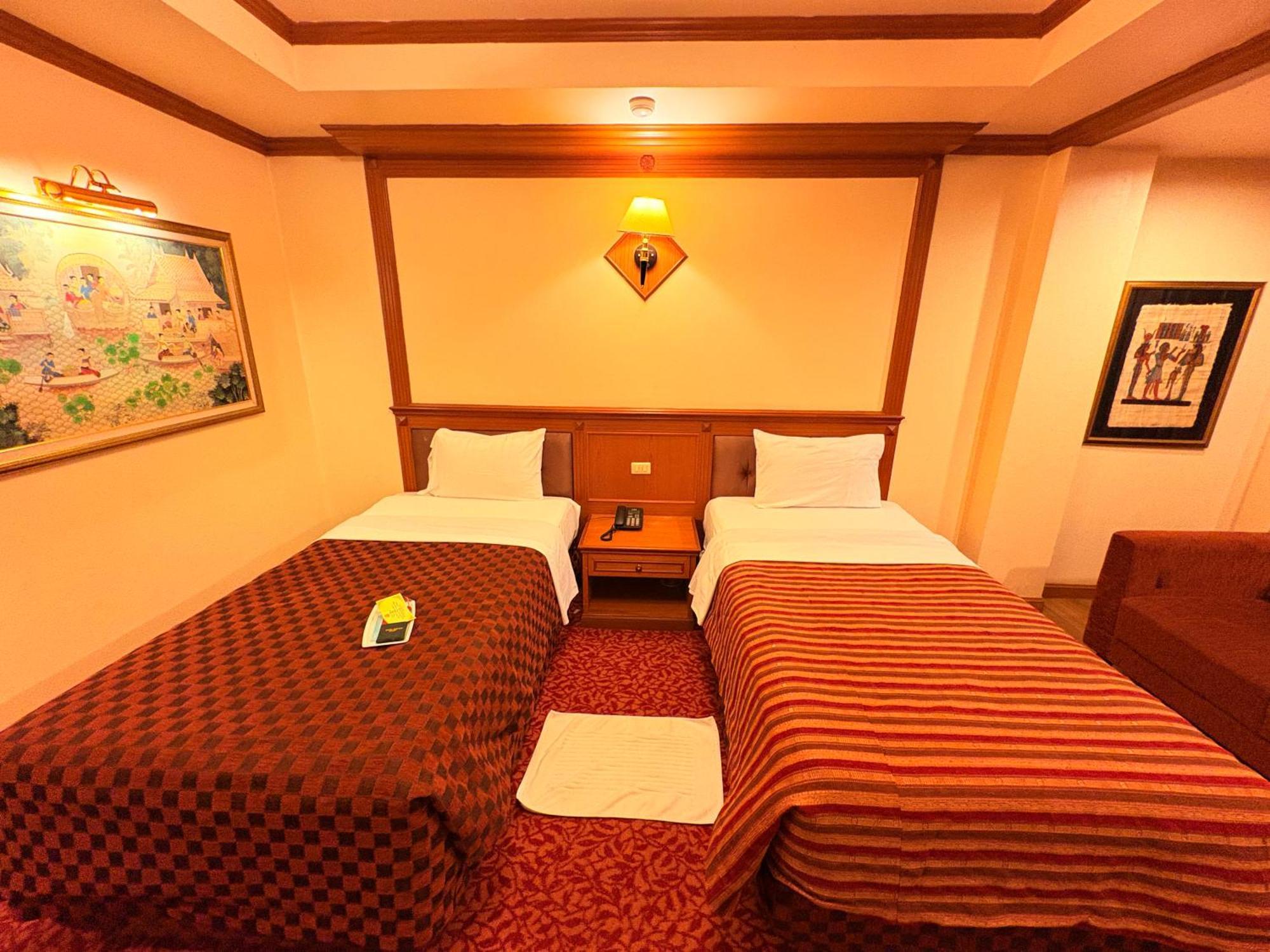 Taksilahotel Maha Sarakham Ngoại thất bức ảnh