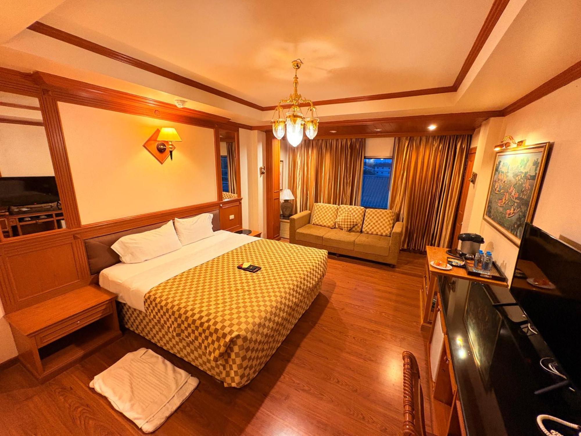 Taksilahotel Maha Sarakham Ngoại thất bức ảnh